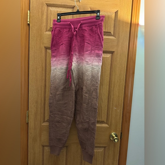 NWT Twenty Montreal Ombre Pink Knit Joggers - Picture 3 of 8